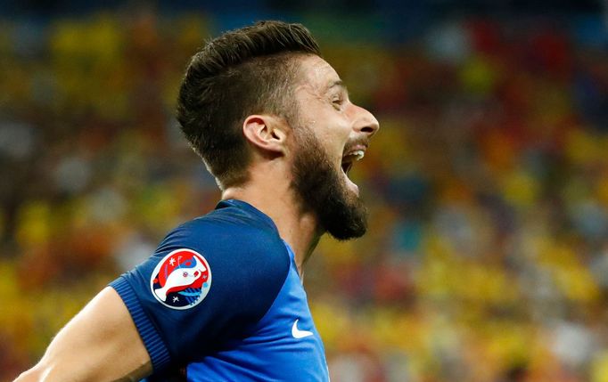 Euro 2016, Francie-Rumunsko:  Olivier Giroud slaví gól na 1:0