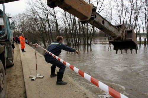Kláda je pod mostem