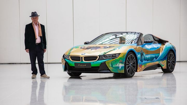 BMW v Česku nabízí k prodeji pomalovanou i8, chce s ní zachránit oceány od plastů