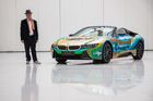 BMW v Česku nabízí k prodeji pomalovanou i8, chce s ní zachránit oceány od plastů