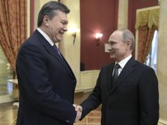 Janukovyč s ruským prezidentem Putinem