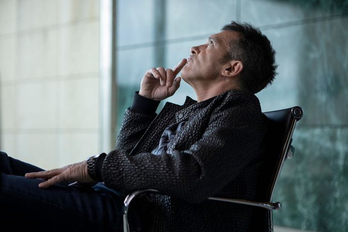 Antonio Banderas jako Félix.