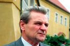 Stačilo! a SPD nejsou první. U koho se „fejková“ koalice řešila už v roce 1992?