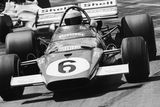 V šedesátých a sedmdesátých letech ještě nebyli Američané ve formuli takovou vzácností jako dnes a také Andretti odešel hledat štěstí do F1. V letech 1971 a 1972 byl dokonce továrním pilotem Ferrari.
