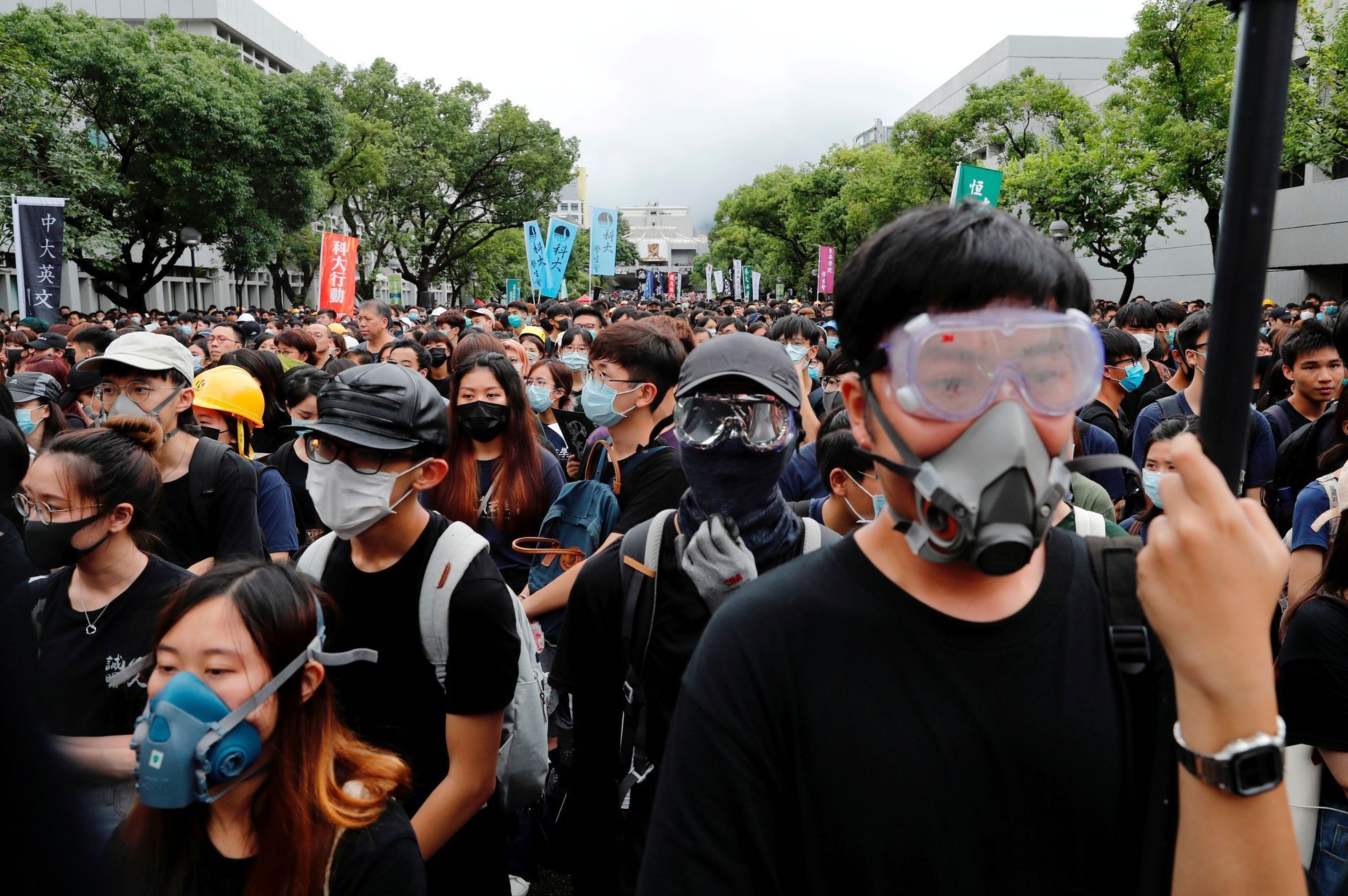 Masové demonstrace v Hongkongu