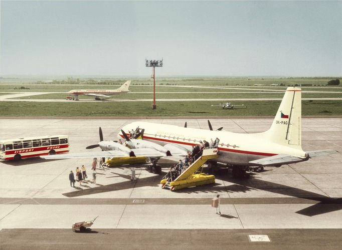 Stroje Il-18 létaly u Československých aerolinií od začátku 60. let 20. století. Létalo i dálkové lety do Afriky, na Blízký Východ či na Kubu.