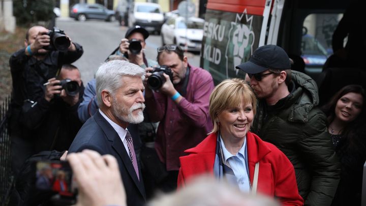 Lidi už netrápí předlistopadové škraloupy, Babiš a Pavel dokázali lidi mobilizovat; Zdroj foto: Honza Mudra