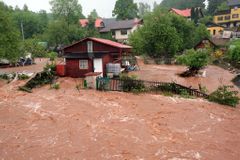 Hradecký kraj rozdělil 22 milionů pro záplavené obce