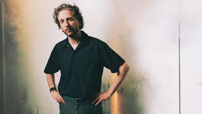 Daniel Lopatin aka Oneohtrix Point Never patří už mnoho let k hlavním hvězdám britského vydavatelství Warp Records. V Praze ukázal, že jeho chystaná deska Tranquilizer bude opět velkou událostí.