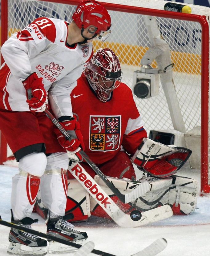 MS v hokeji 2012: Česko - Dánsko (Jakub Kovář, Lars Eller)