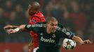 Fotbal, Liga mistrů: Manchester United - Real Madrid: Ryan Giggs - Xabi Alonso