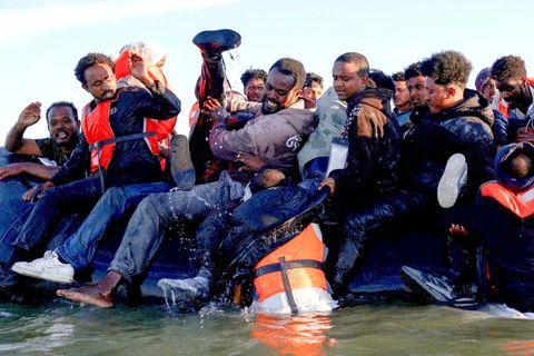 Francie, Velká Británie, migrace, čluny, Lamanšký kanál,