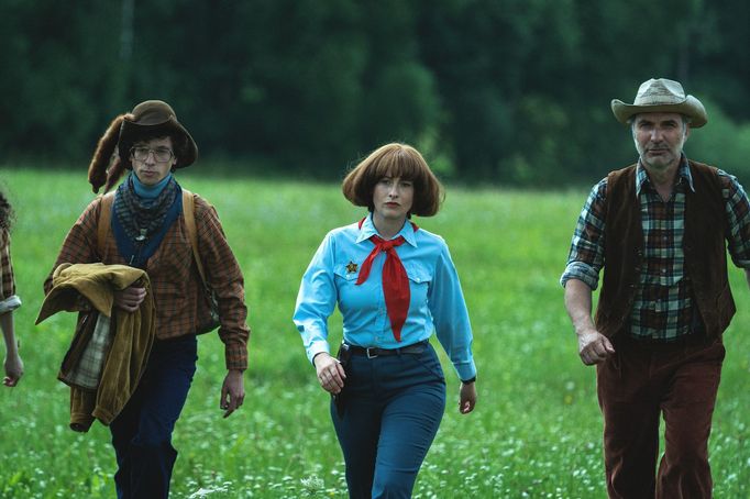 Ze seriálu To se vysvětlí, soudruzi! (2024).