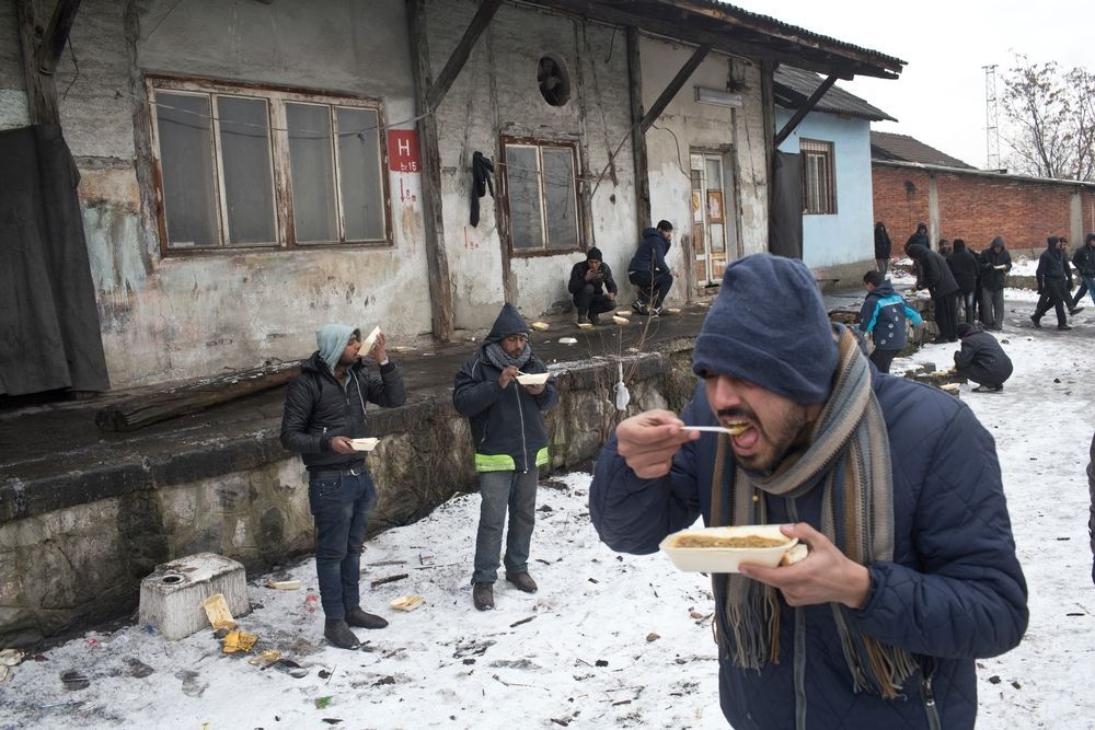 Uprchlíci mrznou v Bělehradu, leden 2017