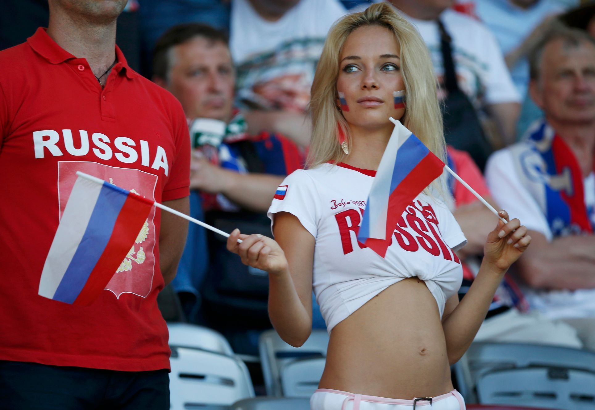 Euro 2016, Rusko-Wales: fanynka Ruska