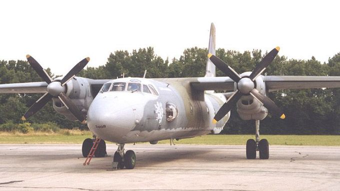 Dosluhující ruský stroj Antonov An-26
