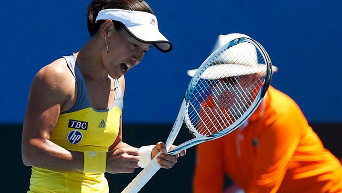Japonka Kimiko Dateová-Krummová se ve 42 letech postarala na Australian Open o velké překvapení i o rekord turnaje
