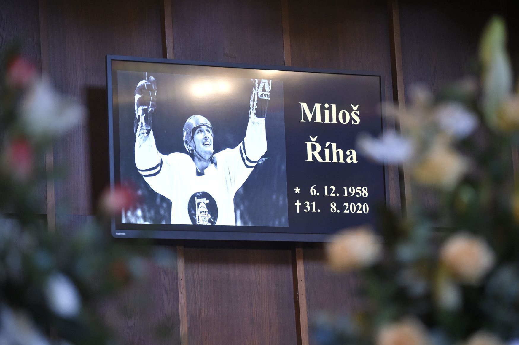 Pohřeb hokejového trenéra Miloše Říhy