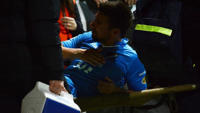 Zraněný Milan Baroš.