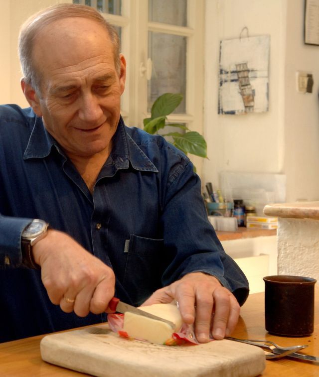 Izrael Olmert doma