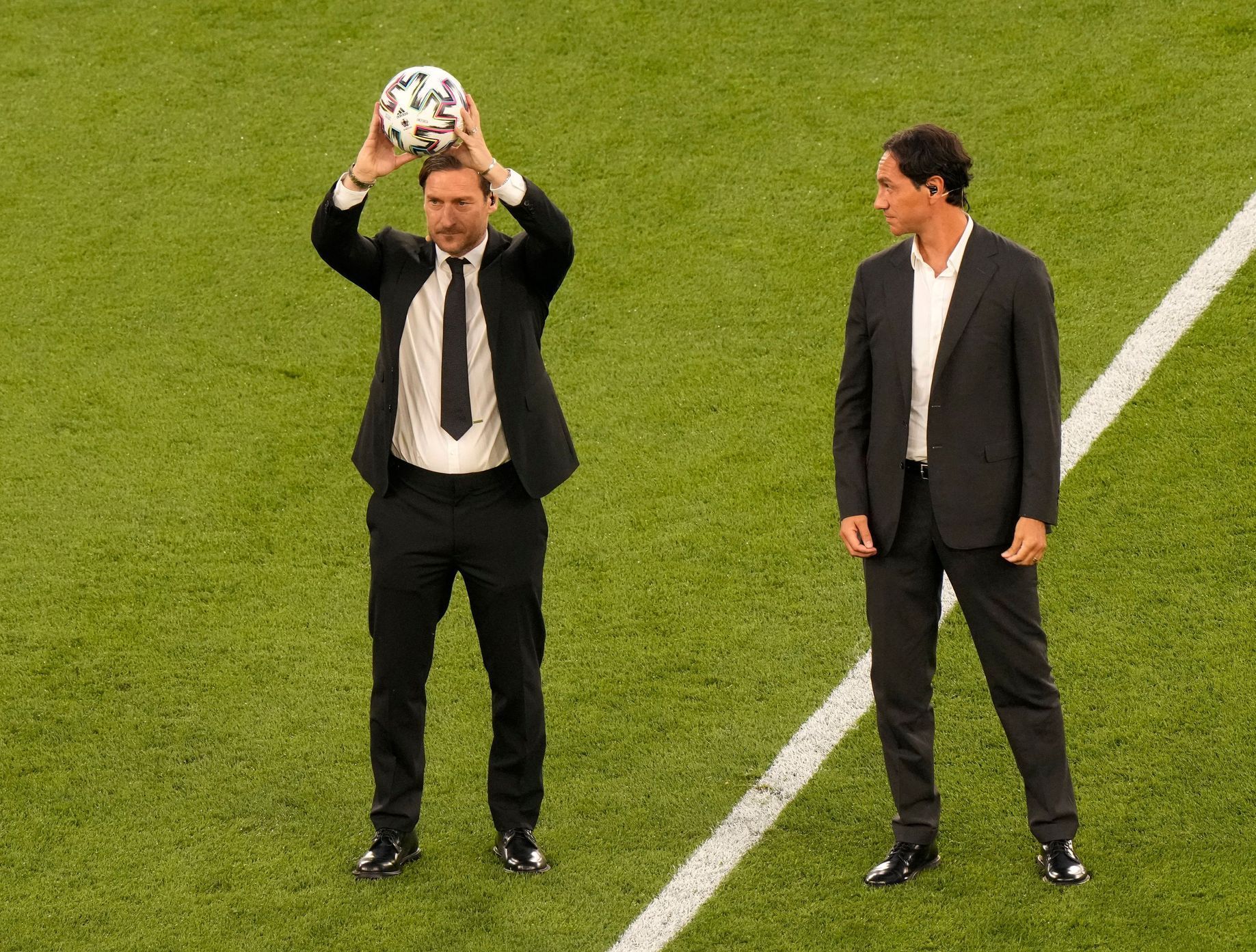 Francesco Totti a Alessandro Nesta před zápasem Turecko - Itálie na ME 2020