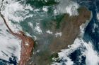 Foto: Zachraňte plíce planety. Obří požáry decimují Amazonii, dým je vidět z vesmíru