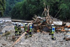 Pomalá a chabá reakce. V Německu vyšetřují šéfa okresu, kde povodeň zabila 141 lidí