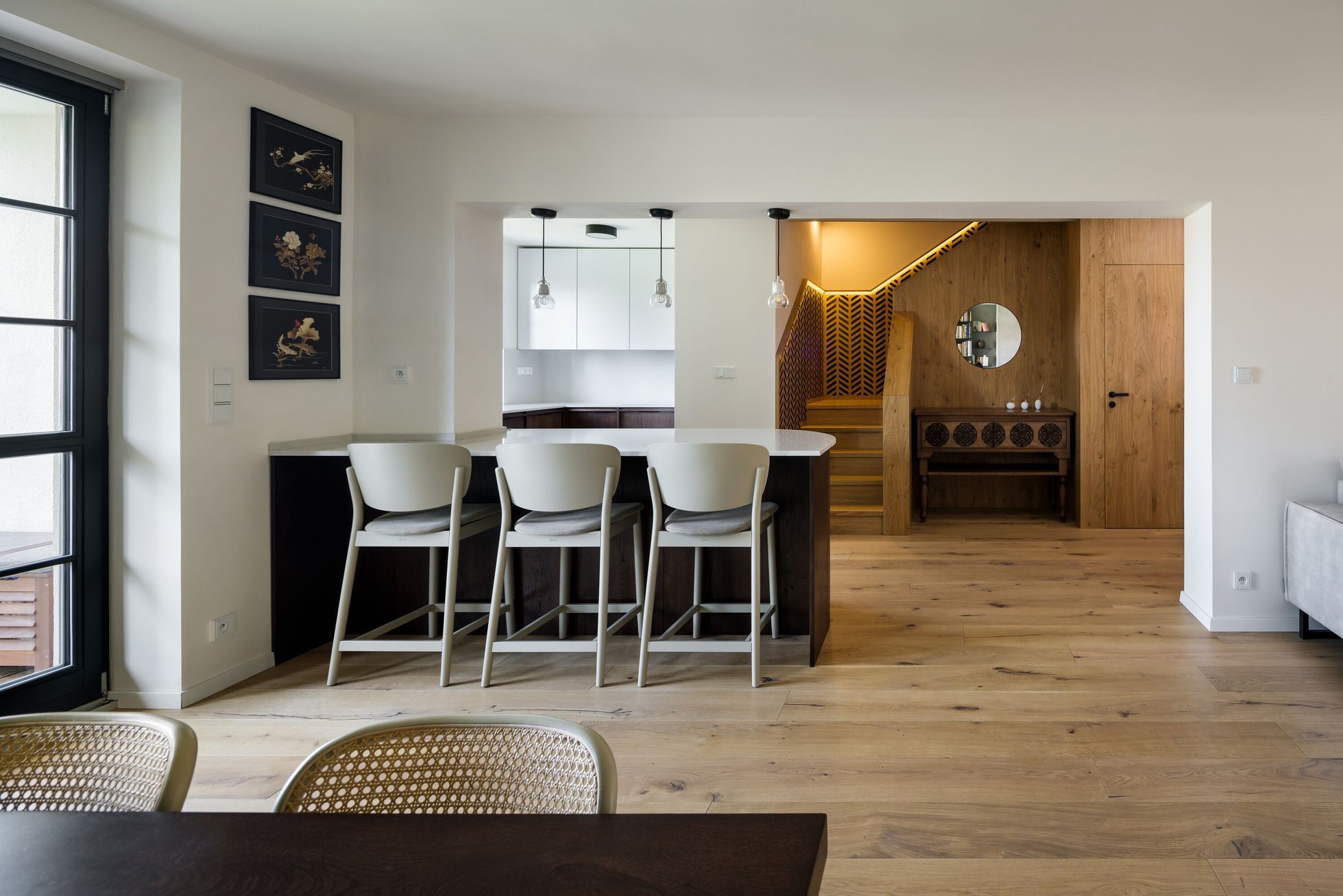 No architects - v řadě