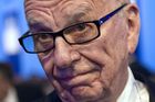 Murdoch přišel o pět miliard, další noviny ohroženy