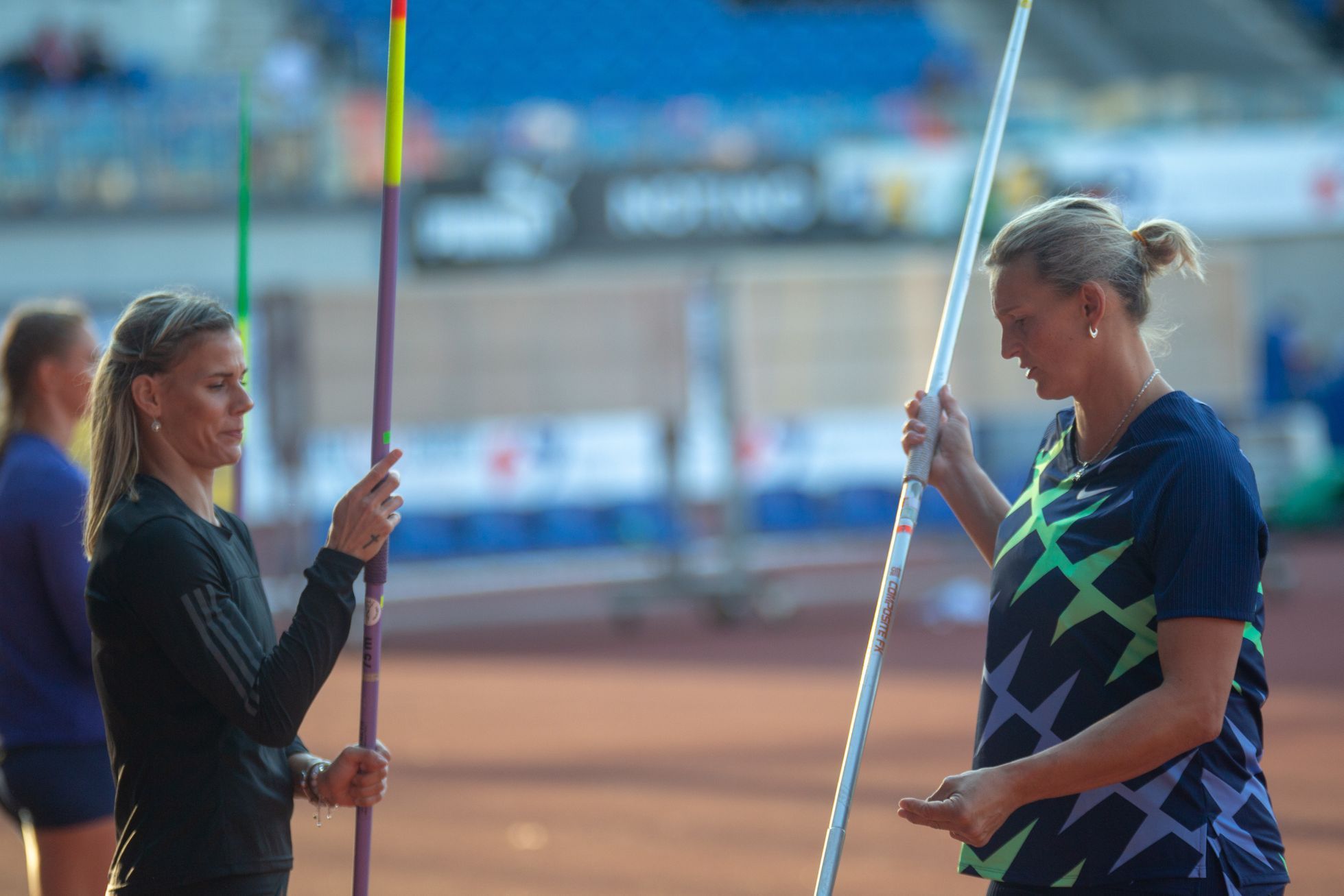Zlatá tretra 2020: Barbora Špotáková (vpravo) a Nikola Ogrodníková (vlevo)