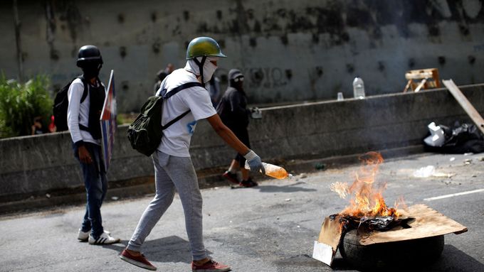 Ve Venezuele začala dvoudenní generální stávka.