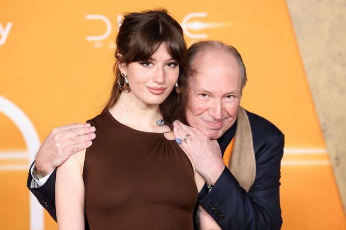 Skladatel Hans Zimmer s dcerou Zoë Zimmer na newyorské premiéře Duny 2.