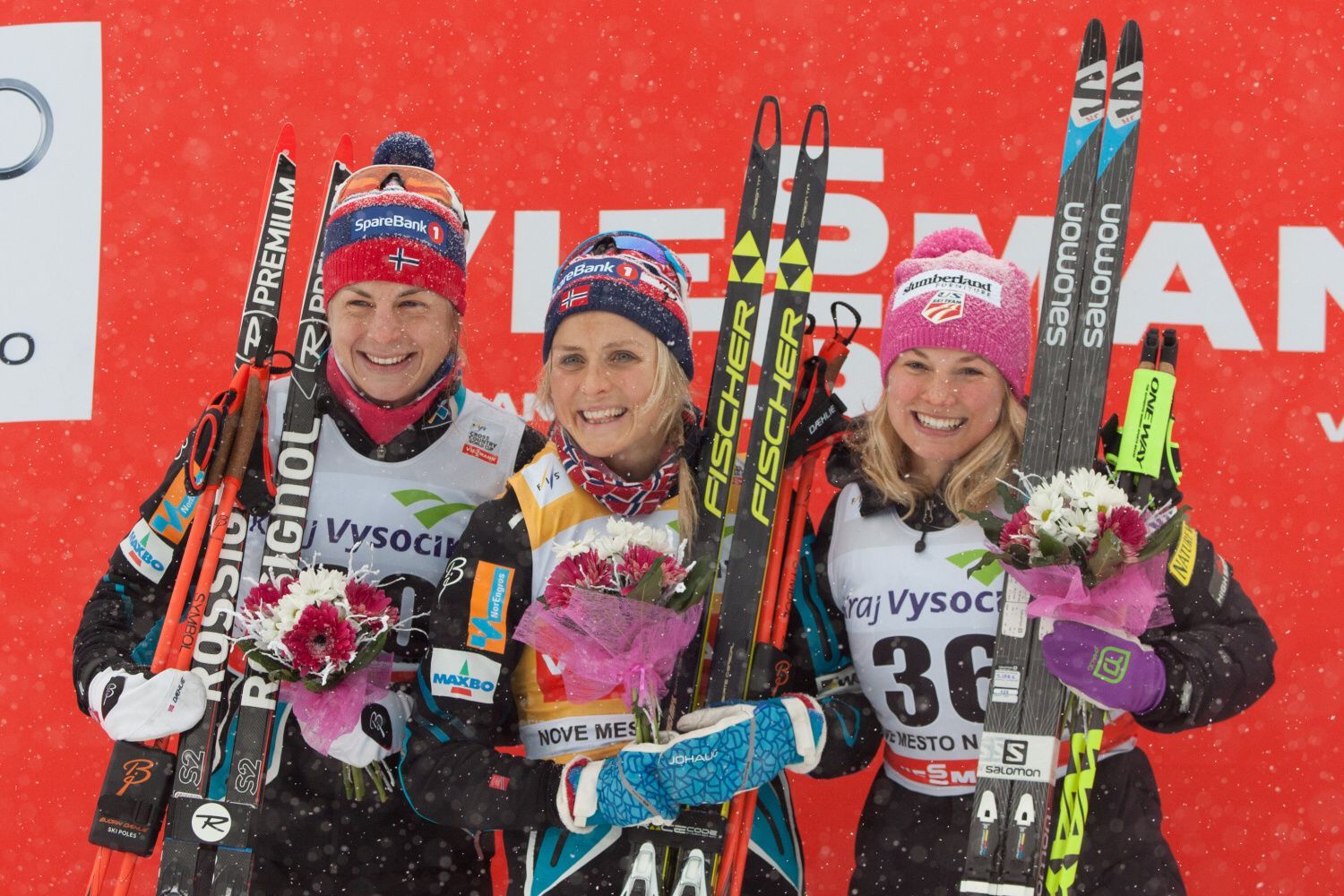 SP v NMNM 2016: Astrid Uhrenholdtová - Jacobsenová, Therese Johaugová a Jessica Digginsová
