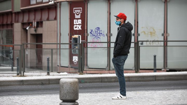 Slovem roku je "lockdown", píše prestižní slovník. Používalo se až šedesátkrát víc