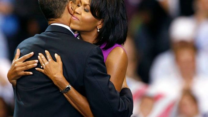 Prezidentský pár - Michelle a Barack Obamovi.
