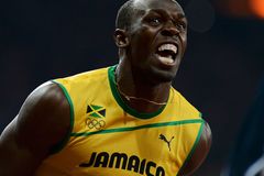 Bolt obhájil titul i na dvoustovce. Jamajčani mají hattrick