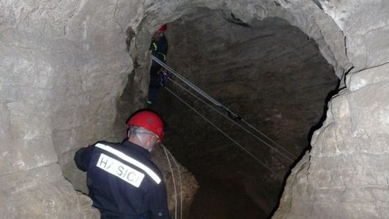 Muž v jeskyni na Berounsku čtyři dny marně volal o pomoc
