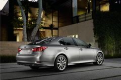 Lexus už prodal přes půl milionu hybridů