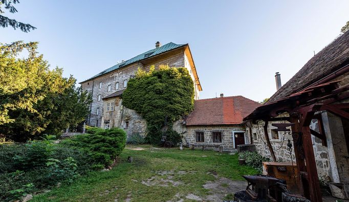 Na hradě Houska, který leží ve východní části Kokořínských lesů, bude možná prohlídka s majitelkou. Od roku 1965 je chráněn jako kulturní památka České republiky.