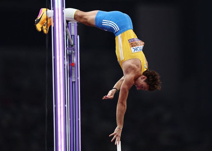 World Athletics Championships Tokyo 2025 - Men's Pole Vault Final - Japan National Stadium, Tokyo, Japan - September 15, 2025 Sweden's Armand Duplantis in action during t