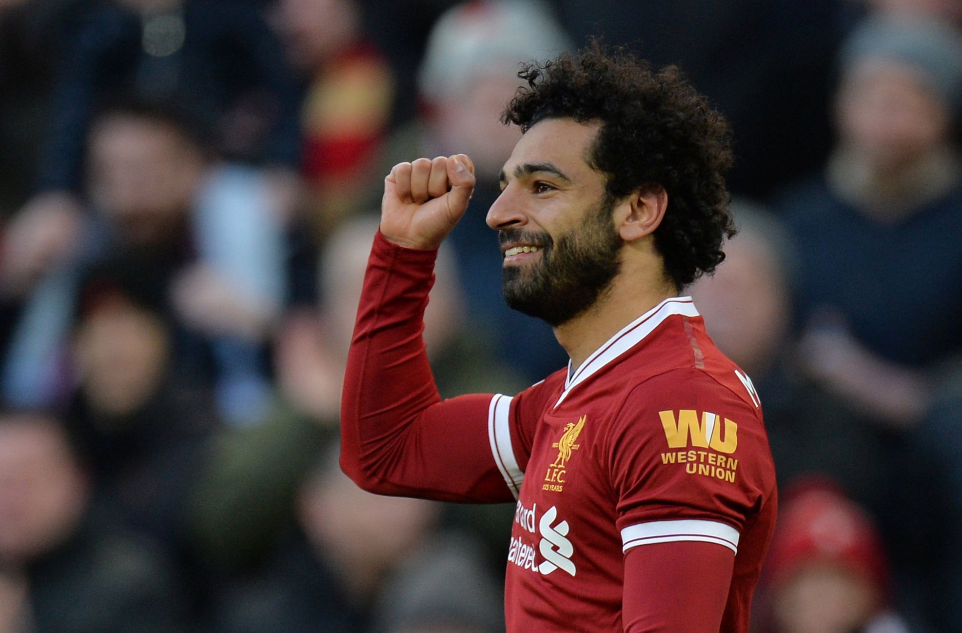 Mohamed Salah z Liverpoolu se raduje z gólu v síti West Hamu