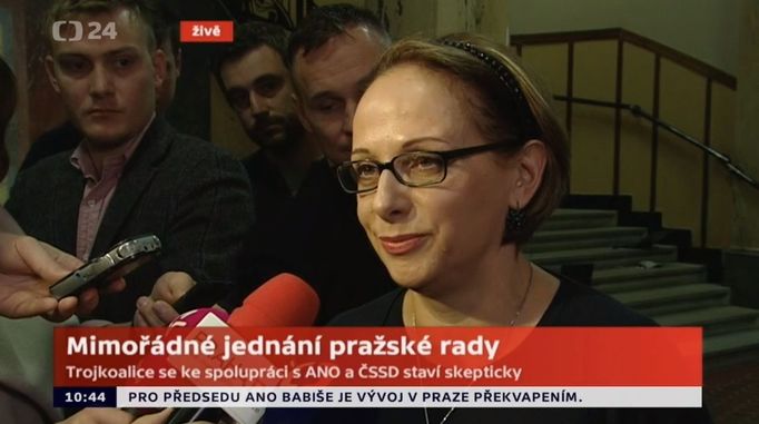 Adriana Krnáčová po jednání oslabené rady.