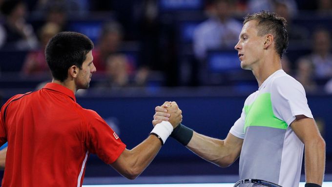Podívejte se ve fotopřehledu Aktuálně.cz na 10 fakt, která byste měli znát před duelem mezi Tomášem Berdychem a Novakem Djokovičem na Australian Open.