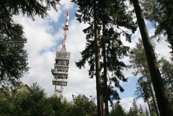 Vysílač Vranní vrch na Domažlicku vysílá od soboty jen digitální televizní signál.