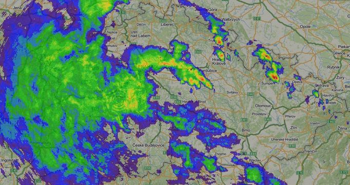 Česko zasáhnou silné bouřky. Radar zachycuje stav ve středu ve 12:20 hodin.