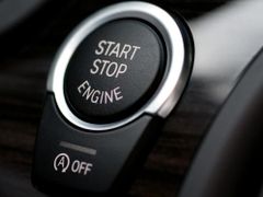 Většina automobilů má v interiéru tlačítko, kterým lze systém deaktivovat.