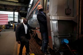 Foto: Biden jezdil 36 let do práce vlakem. Možná tak přijedu i na inauguraci, říká
