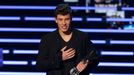 Shawn Mendes accepts the award for favorite breakout artist at the People's Choice Awards 2016 in Los Angeles