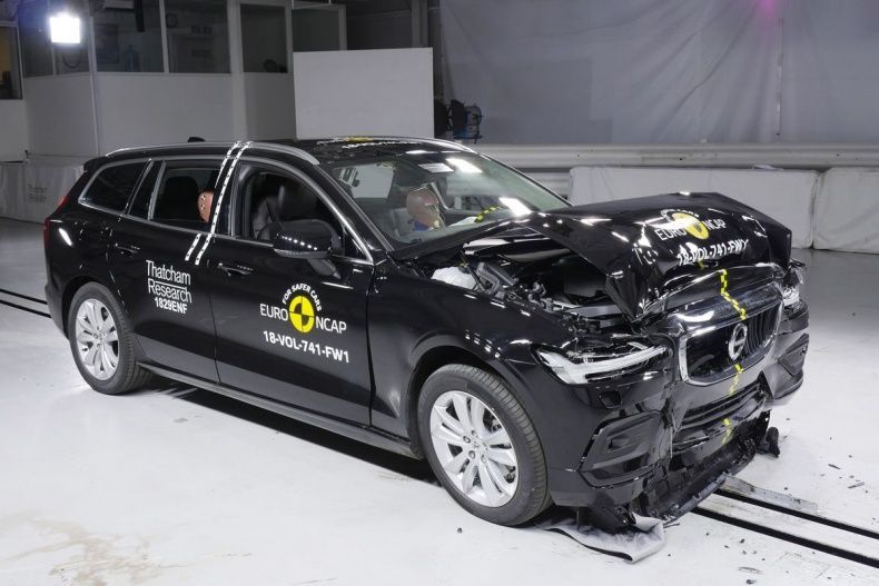 Volvo V60 crash test