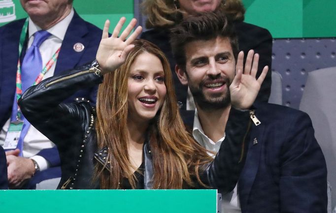 Tennis - Davis Cup Finals - Final - Caja Magica, Madrid, Spain - November 24, 2019   Kosmos CEO and FC Barcelona player Gerard Pique with wife, Shakira during the match b